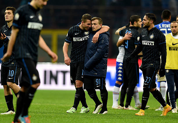 条款上依然 条款上依然