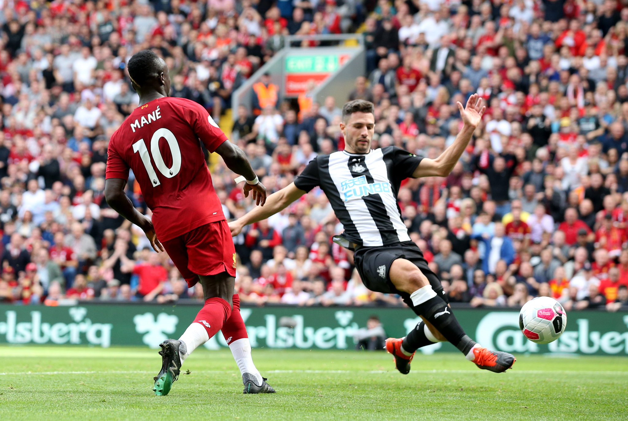 碰撞吸引了 碰撞吸引了